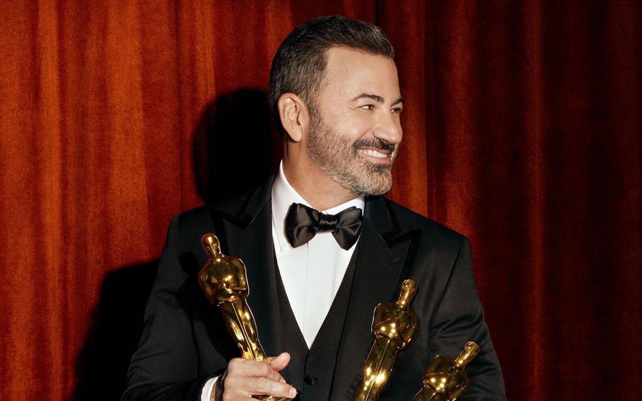 Jimmy Kimmel Tries to Lose Weight Because He Doesn't Want to Look Like 'Cocaine Bear' at Oscars