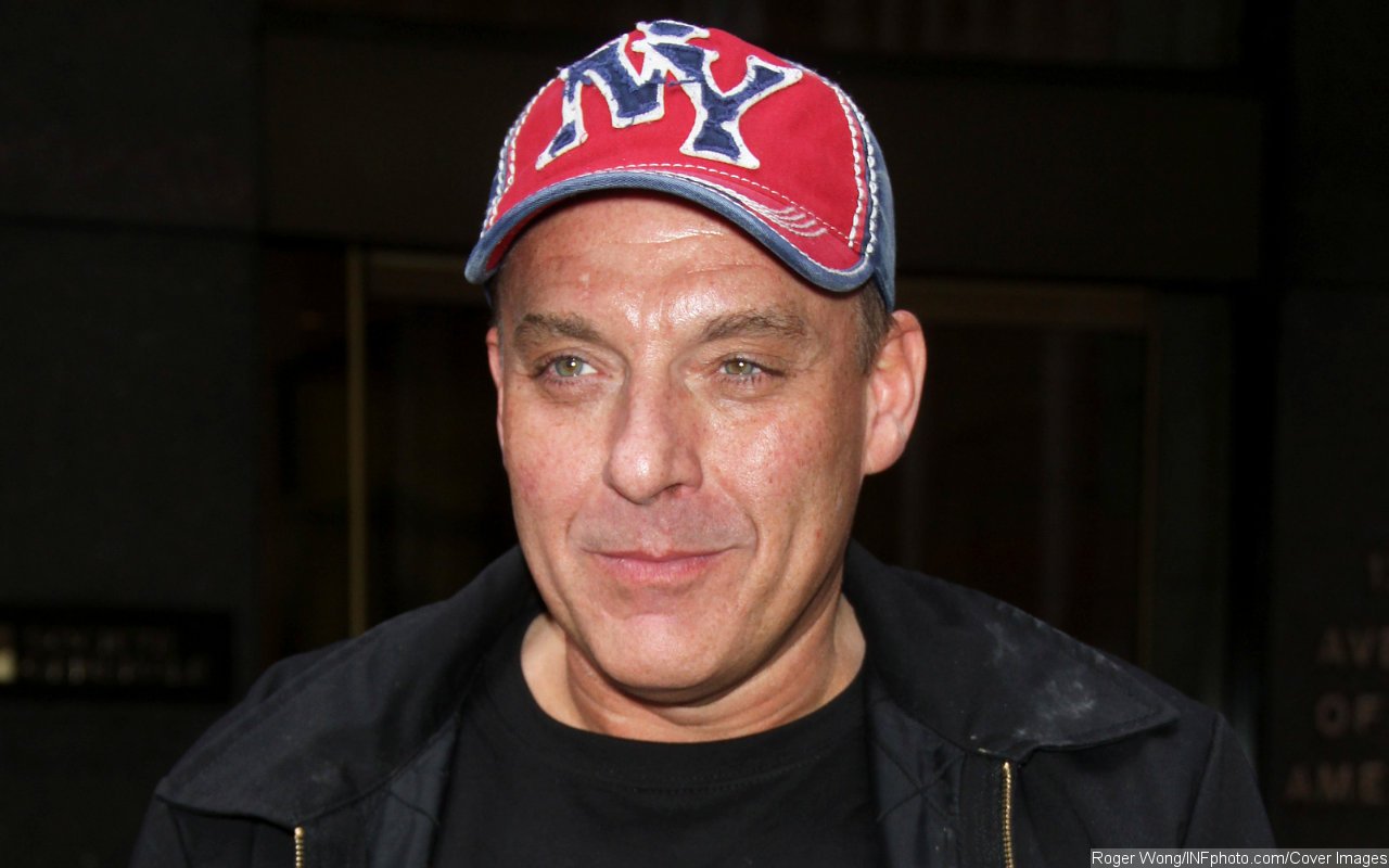 Tom Sizemore's Twins 'Devastated' After Actor Dies 'Peacefully'
