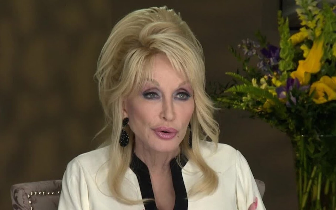 Dolly Parton Refuses to Get on Rides at Her Theme Park as She Launches New Rollercoaster