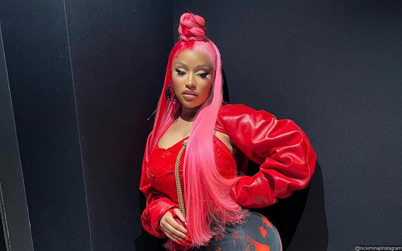 Nicki Minaj Alleges Other Female Rappers' Labels Pay for 'Diss Tweets' to Bring Her Down