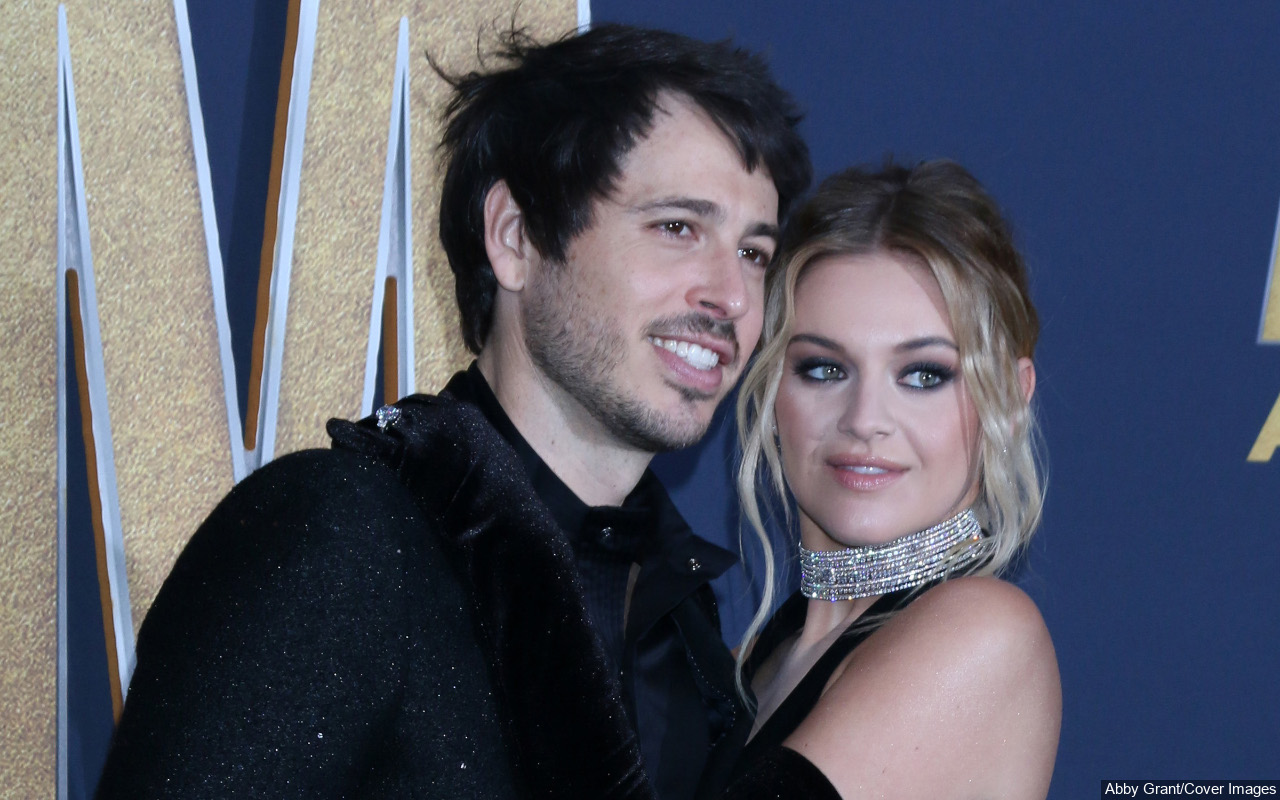 Kelsea Ballerini Suffers Hair Loss After Morgan Evans Split