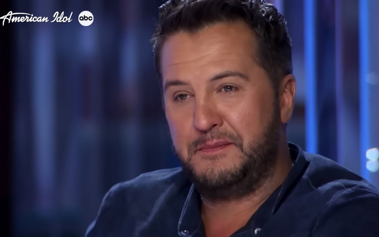 'American Idol': Luke Bryan Almost Can't Breathe After Platinum Ticket Winner Sings 'Hallelujah' 