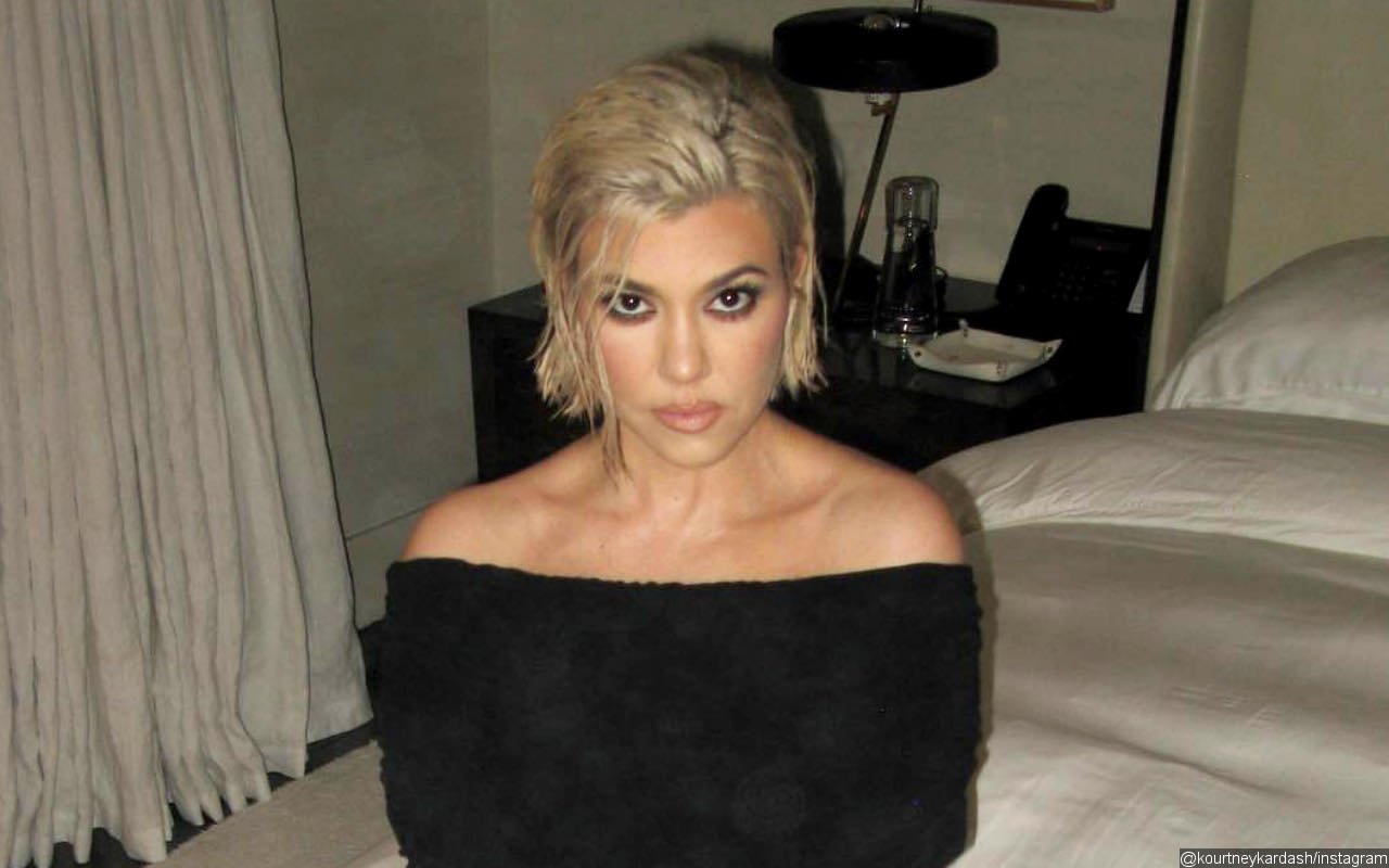 Kourtney Kardashian Sassily Responds to Being Called 'Disgusting' Over Bathroom Pic 