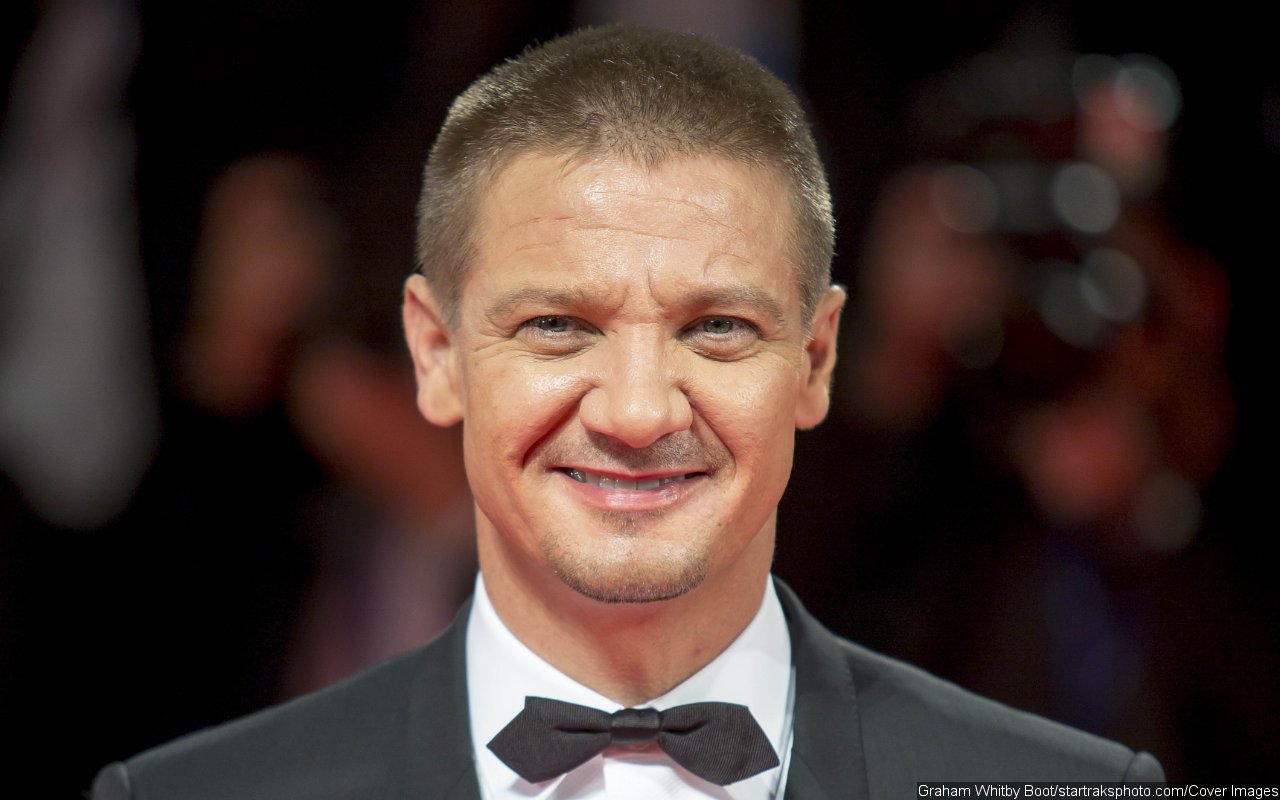 Jeremy Renner Wrote His 'Last Words' to His Family in Hospital After ...