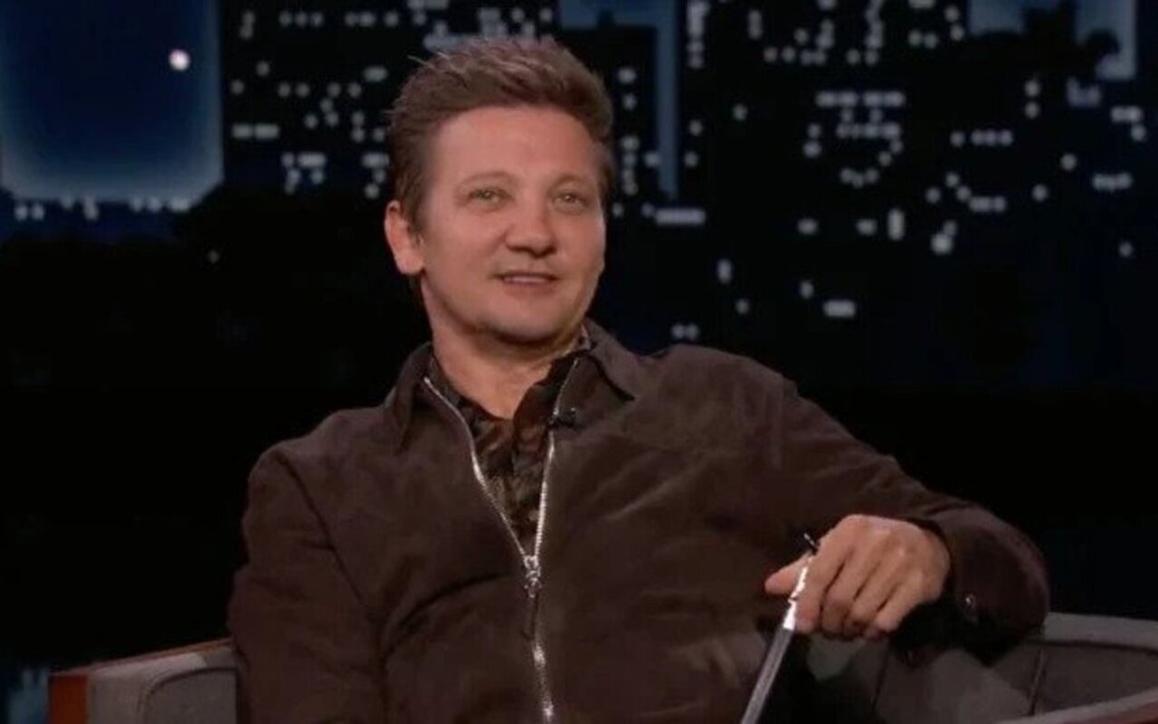 Jeremy Renner Recalls Being Rushed to Hospital With 'Emergency Knife' Plunged Into His Chest