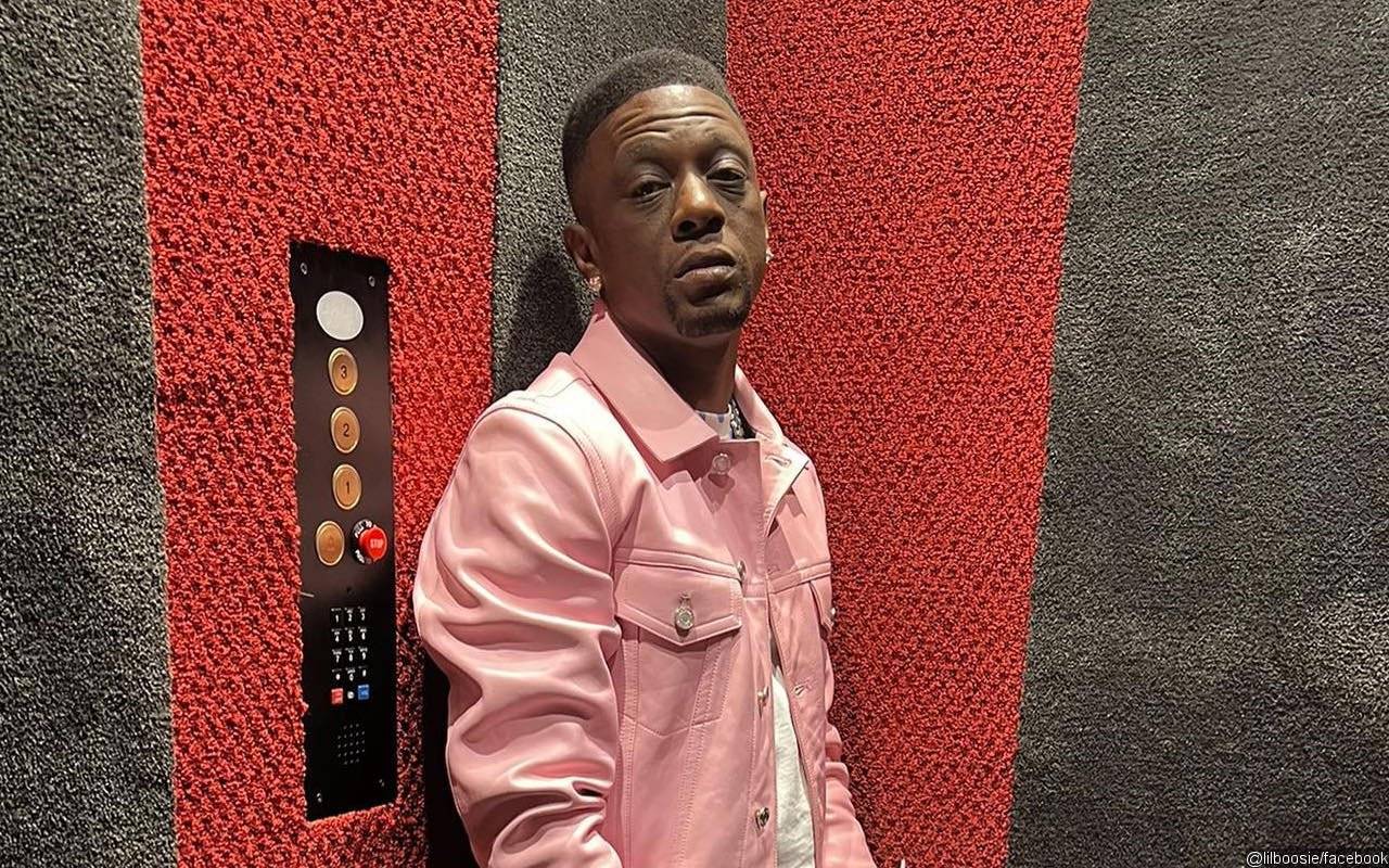 Boosie Badazz Fumes Over Airport Food During IG Live