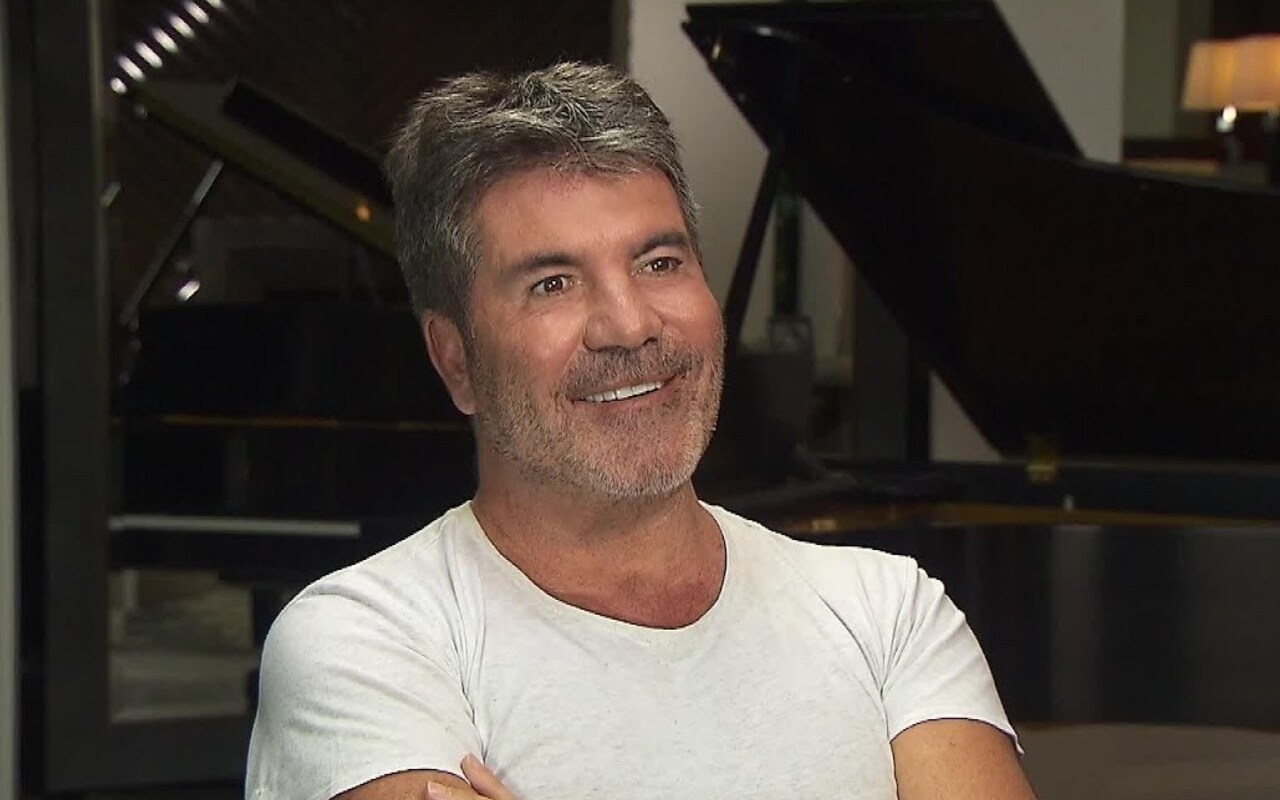 Simon Cowell Trades Smoking for Vaping Following Battle With Laryngitis