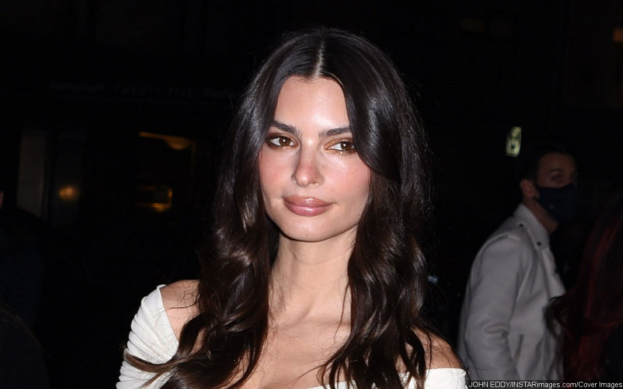 Emily Ratajkowski Brings Her Son on Reunion With On/Off Beau DJ Orazio Rispo in NY