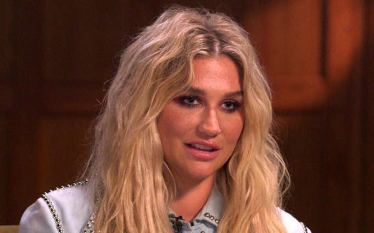 Kesha Doesn't Want to Be 'Seen as Weak' When She Lets Out Her 'Emotional Pain' and Cries