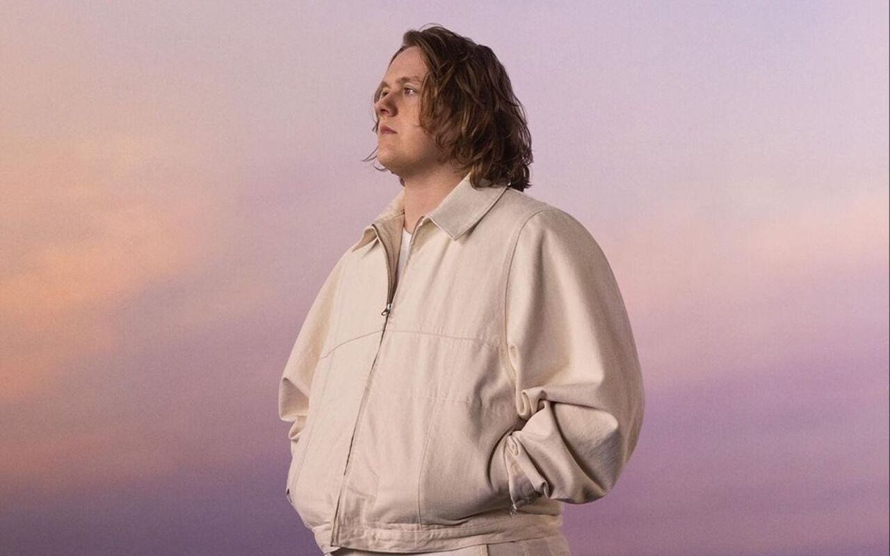 Lewis Capaldi Giving Away Hundreds of Free Tickets to His Homecoming Show