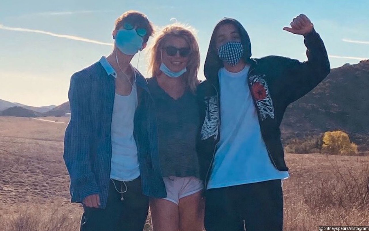 Britney Spears' Sons Stop Answering Her Texts