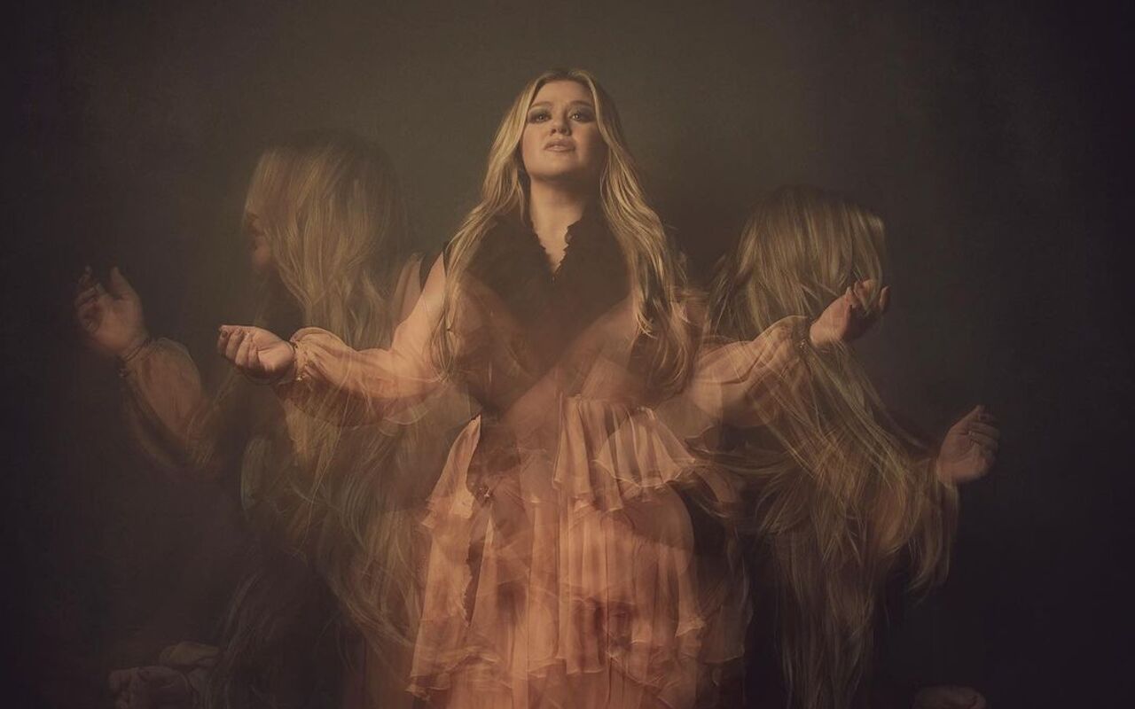 Kelly Clarkson Refused to Write Sad Songs About Her Divorce for New Album