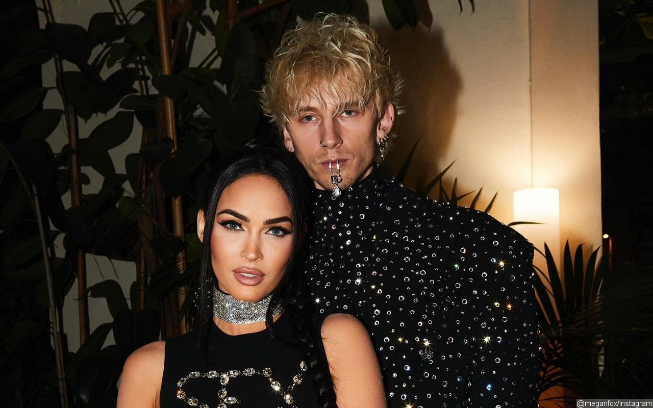 Megan Fox Still Keeps Machine Gun Kelly in 'Dog House' as Their Relationship Remains 'Unhealthy'