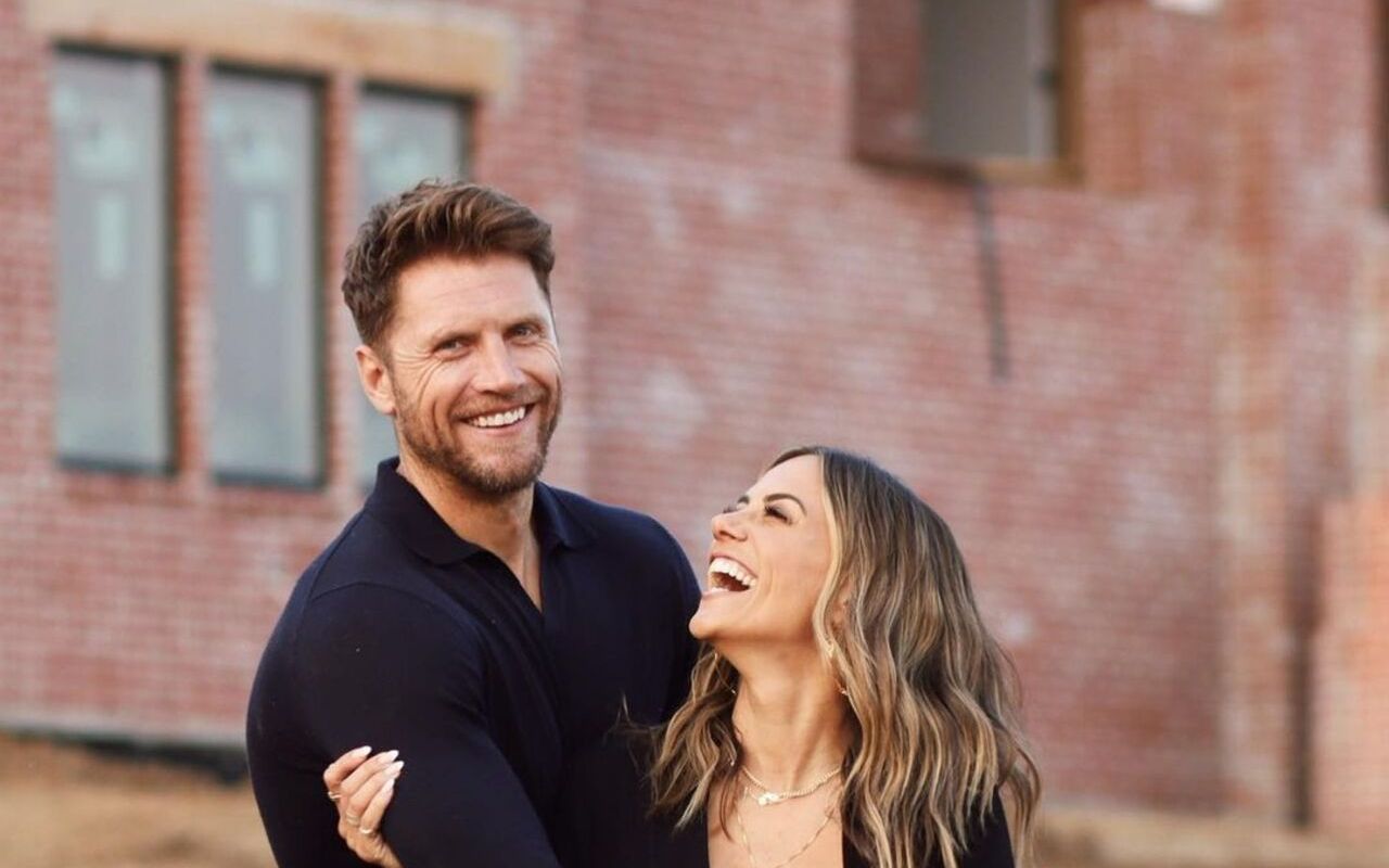 Jana Kramer Expecting Baby With Fiance Allan Russell