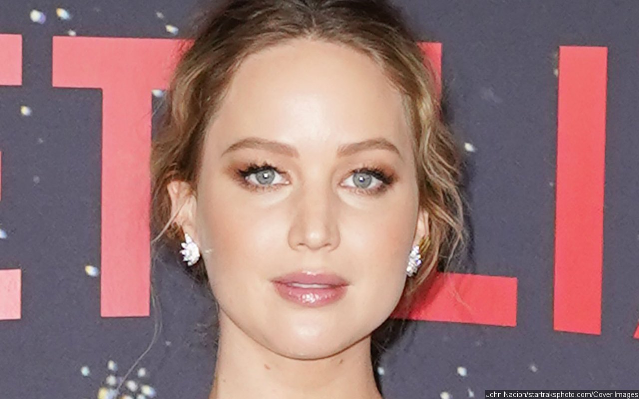 Jennifer Lawrence Insists Wearing Flip-Flops at 2023 Cannes Was Not 'Political Statement'