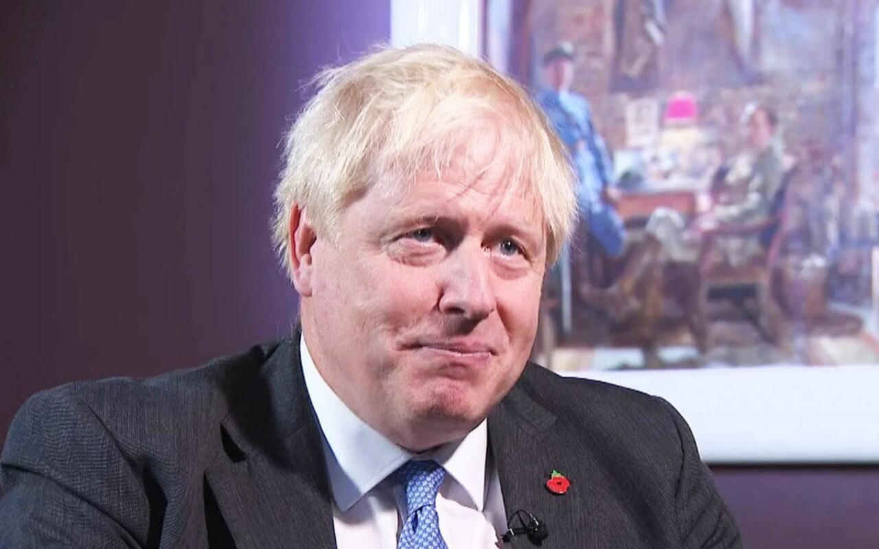 Boris Johnson Calls Himself Victim of 'Witch Hunt' Over Partygate Report