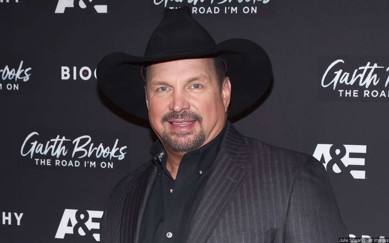 Garth Brooks Praised for Standing by Decision to Sell Bud Light Despite