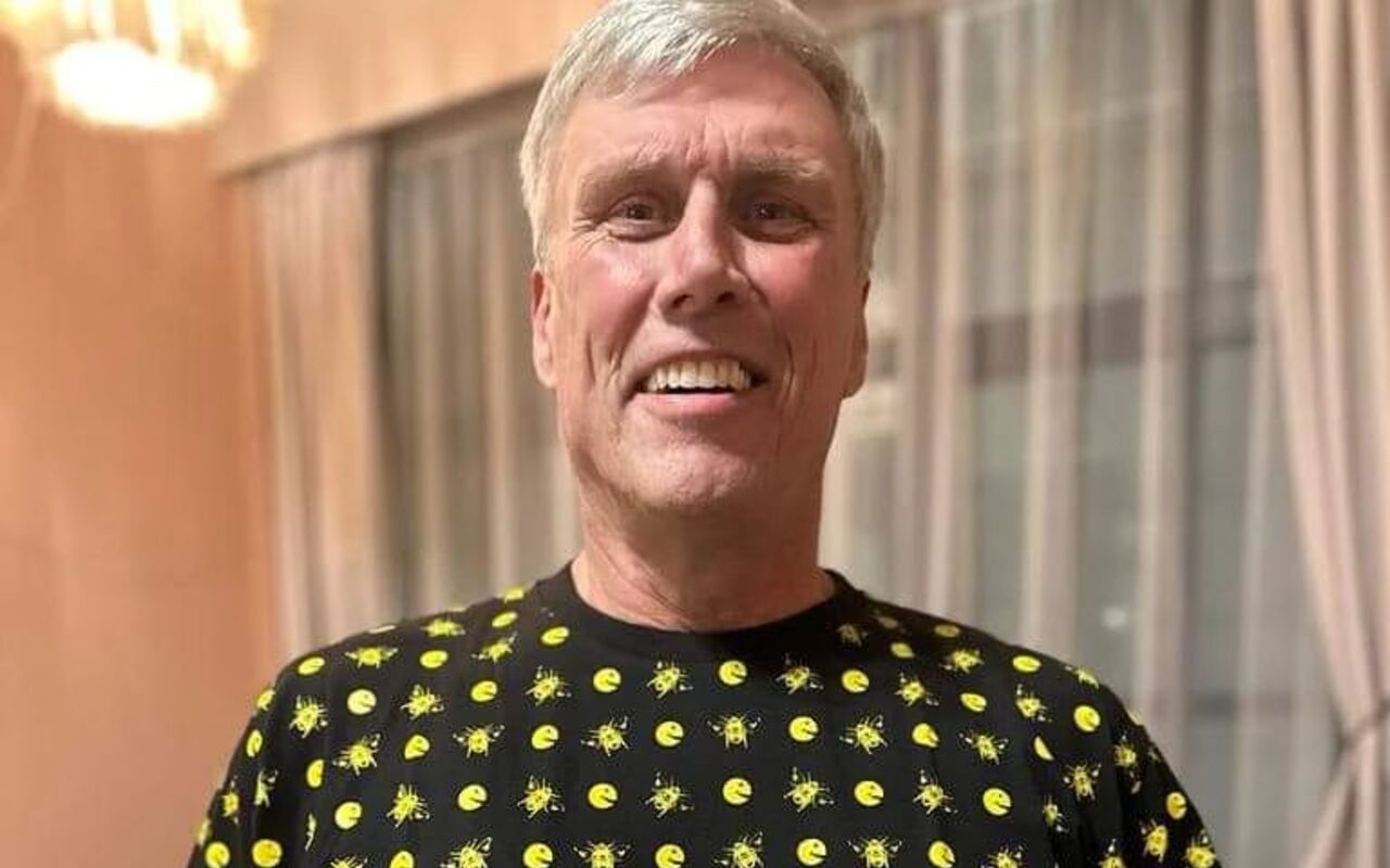 Happy Mondays' Bez Thankful to Survive After Being Thrown Off Motorcycle in 'Really Bad Accident'