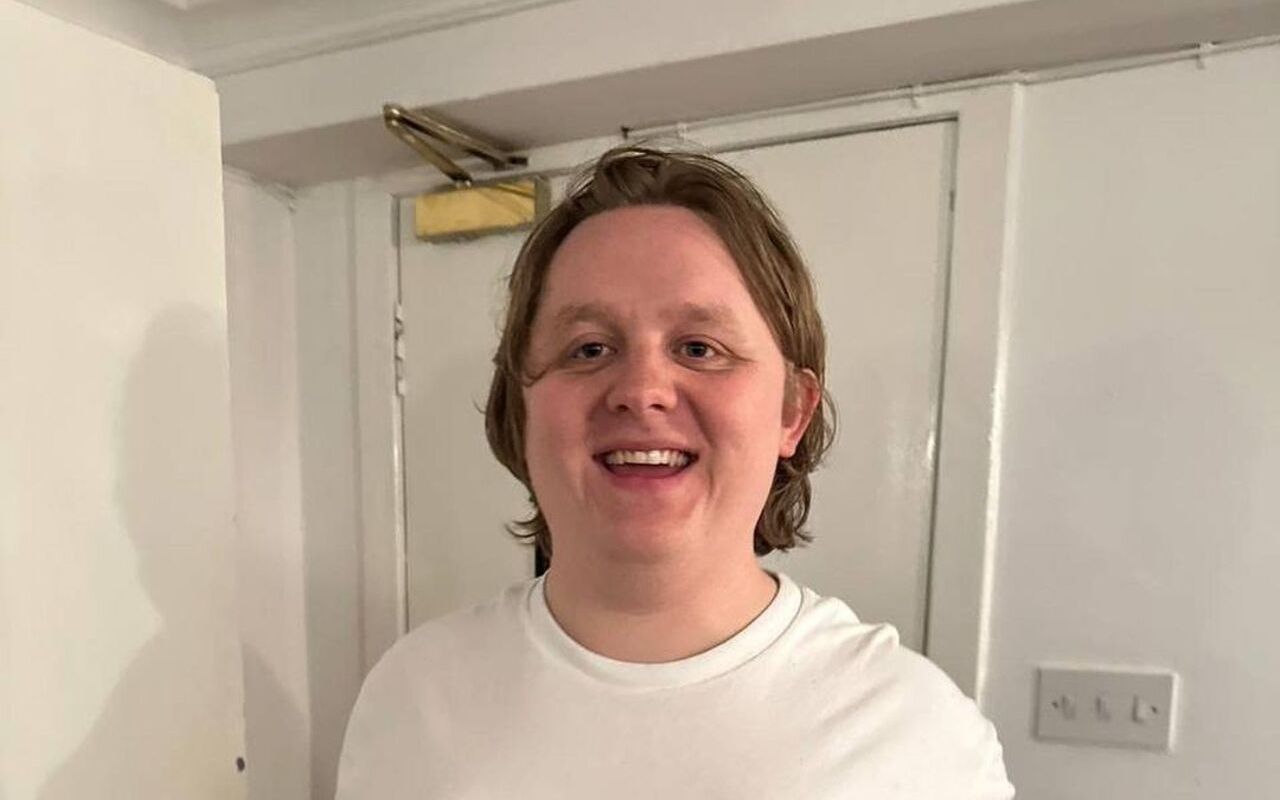 Lewis Capaldi to Take Extended Hiatus After Glastonbury 2023 for the Sake of His Mental Health