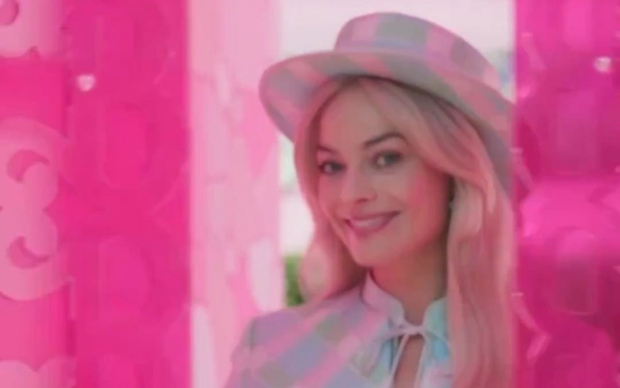 Margot Robbie Declined to Use Foot Double for 'Barbie' Shoe Scene