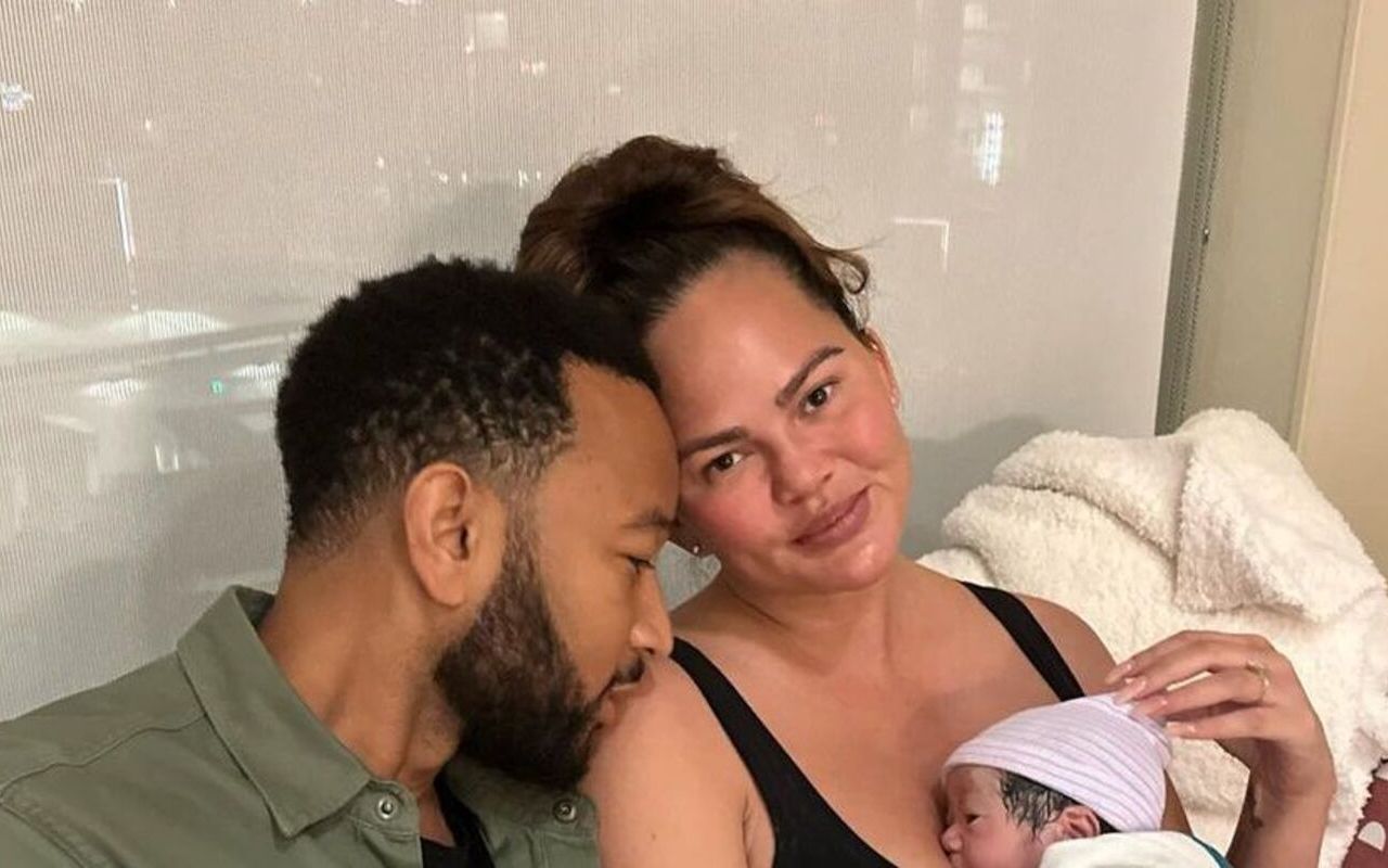 Chrissy Teigen and John Legend Share Picture of Surrogate After Welcoming Baby Boy