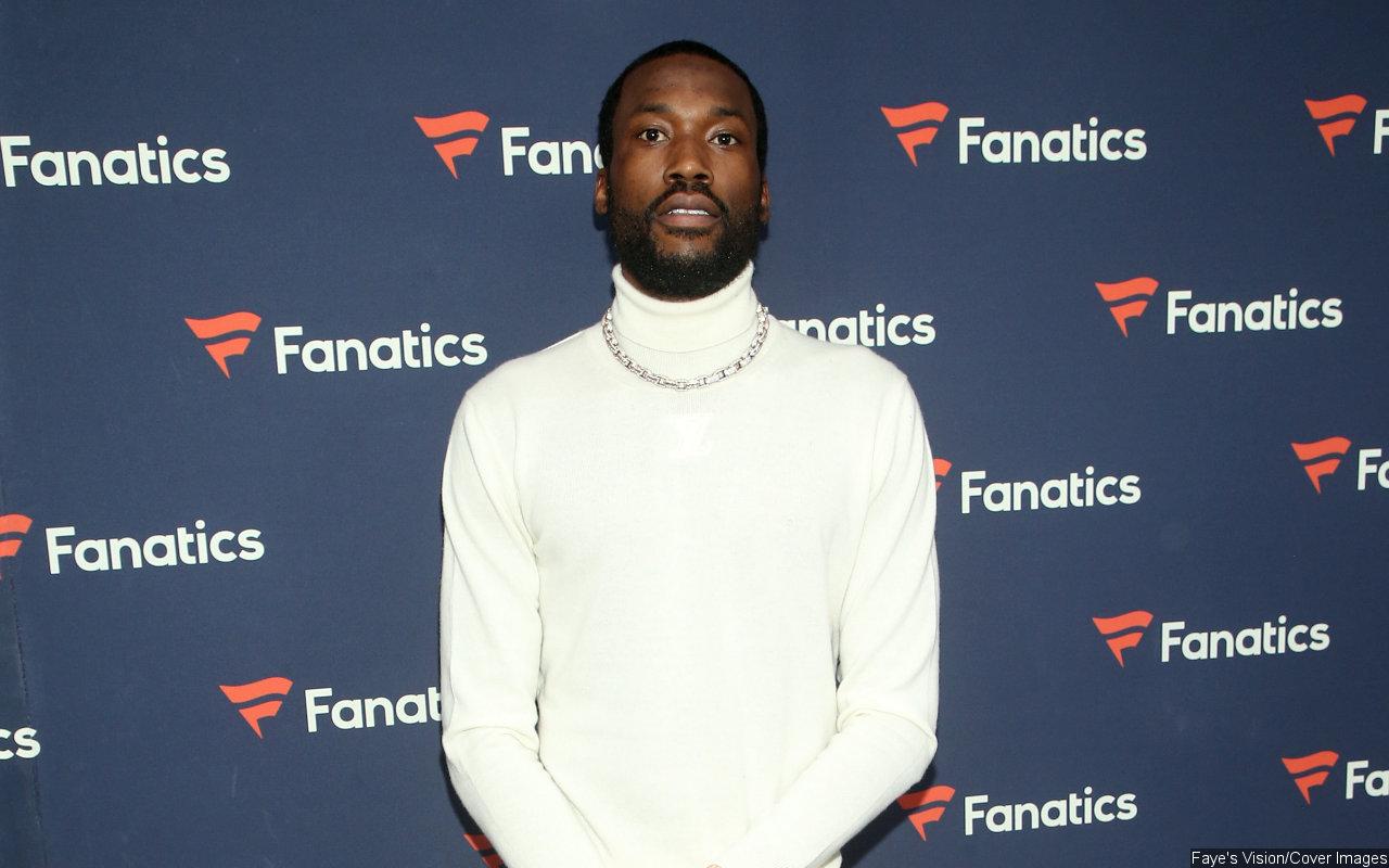 Meek Mill Deactivates Twitter Account After Heavily Trolled Over Bathroom Pic - Vimarsana News