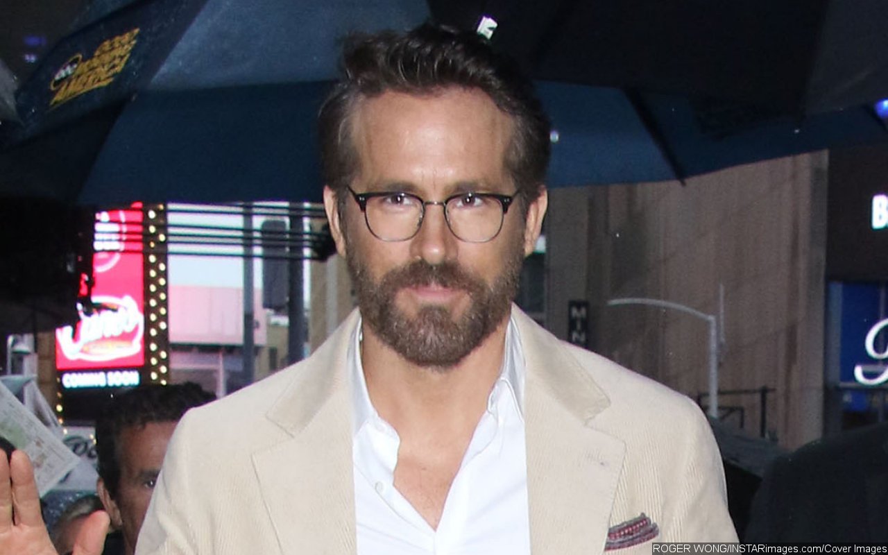 Ryan Reynolds Sends Condolences to Wrexham AFC's Captain After His Father's Death - Vimarsana News