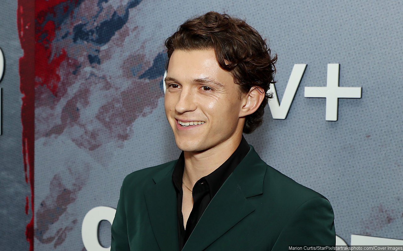 Tom Holland Claims He's Looking for Ways to Remove Himself From Hollywood Because It 'Scares' Him - Vimarsana News