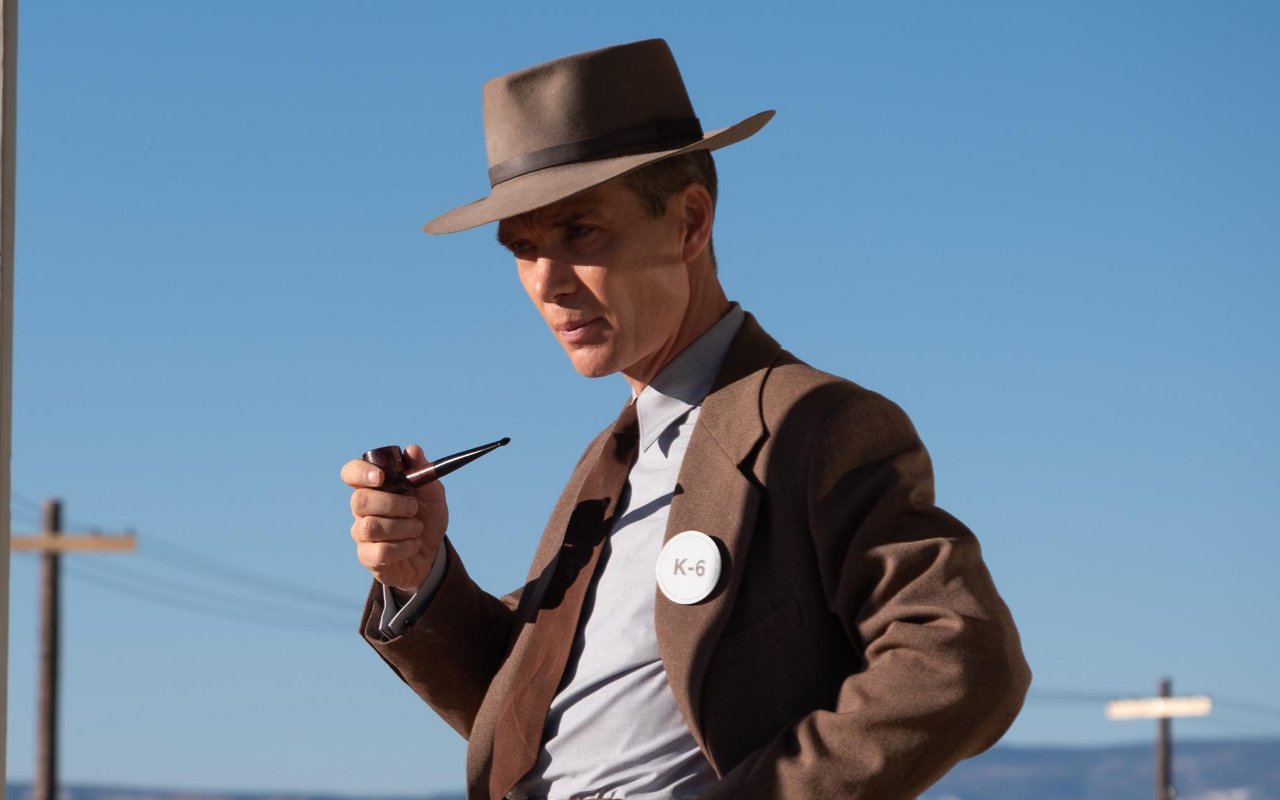 Cillian Murphy Likens 'Oppenheimer' Set to 'Laboratory'