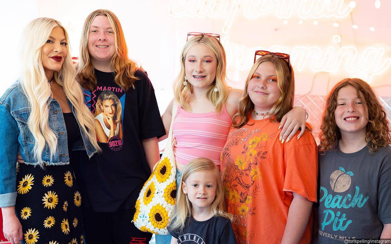 Tori Spelling and Kids Spotted Living in RV After Moving Out of Motel
