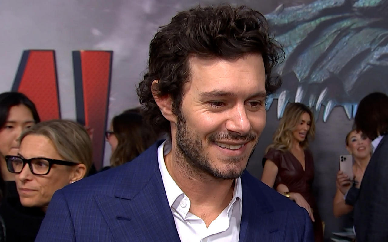 Adam Brody Has No Interest in Method Acting, Calls Such Approach to Onscreen Role 'F***ing Boring'