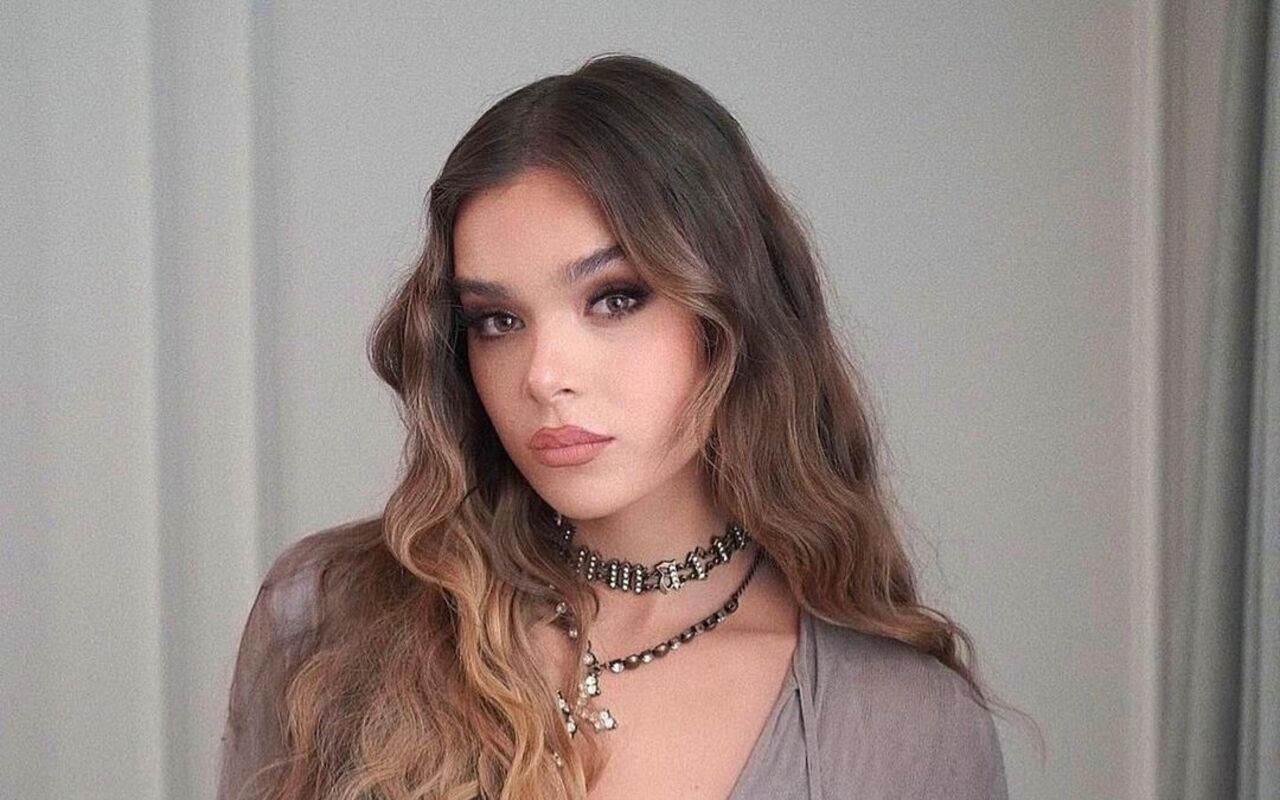 Hailee Steinfeld Has Become Expert at 'Listening' to Herself