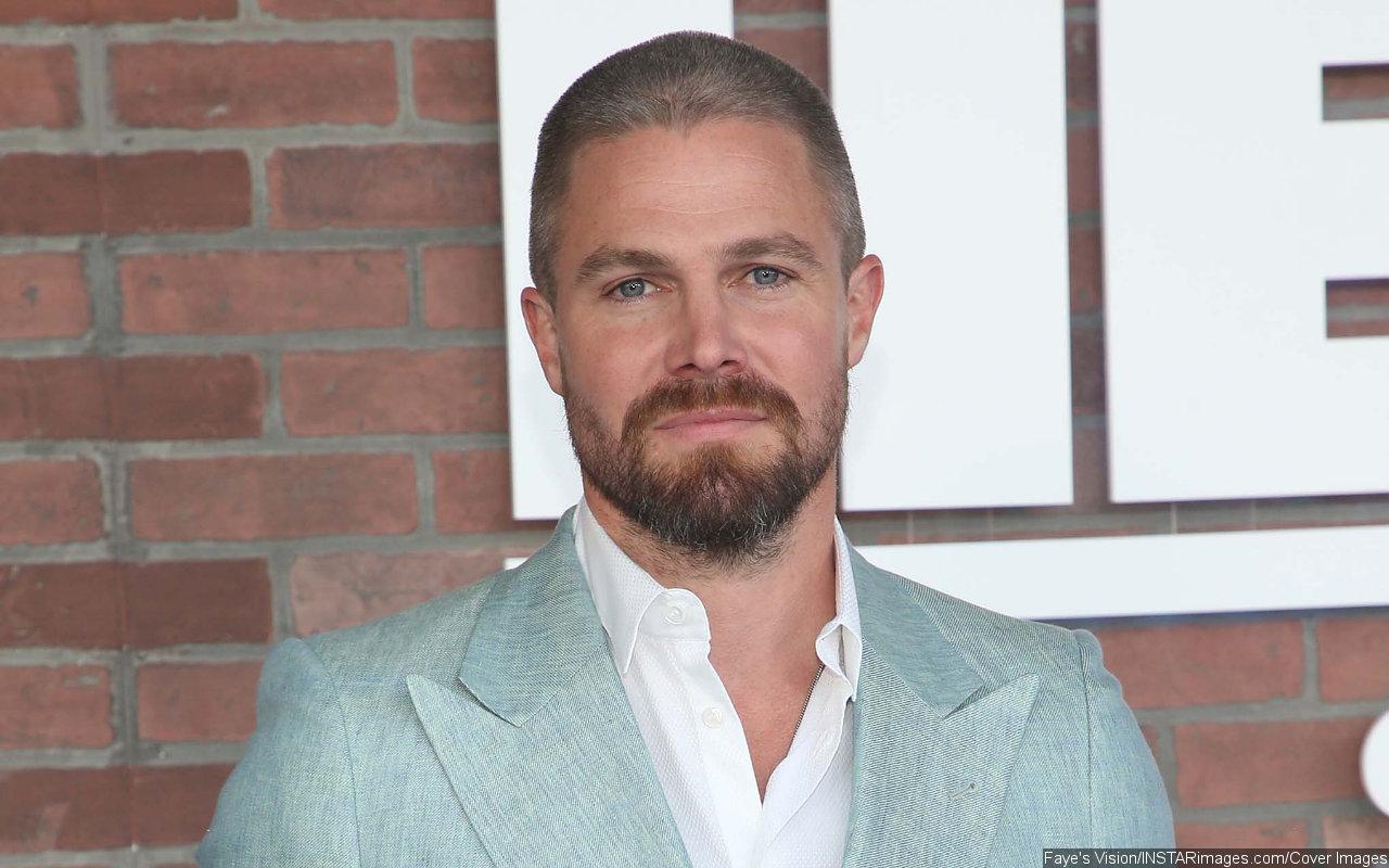 Stephen Amell Joins Picket Line in NYC After Controversial Comments on Strike