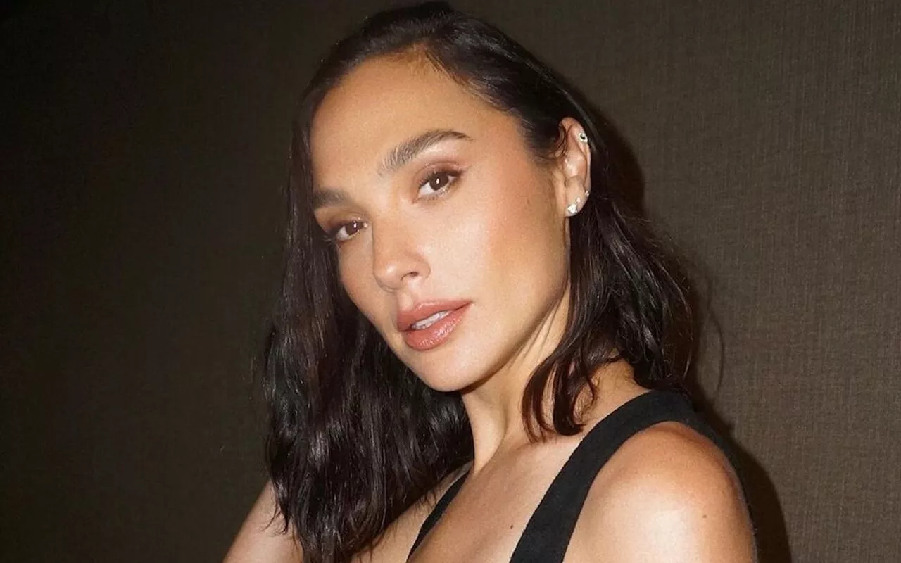 Gal Gadot Rehearsed for a Month to Make Sure She Nailed Song at 'Snow White' Audition