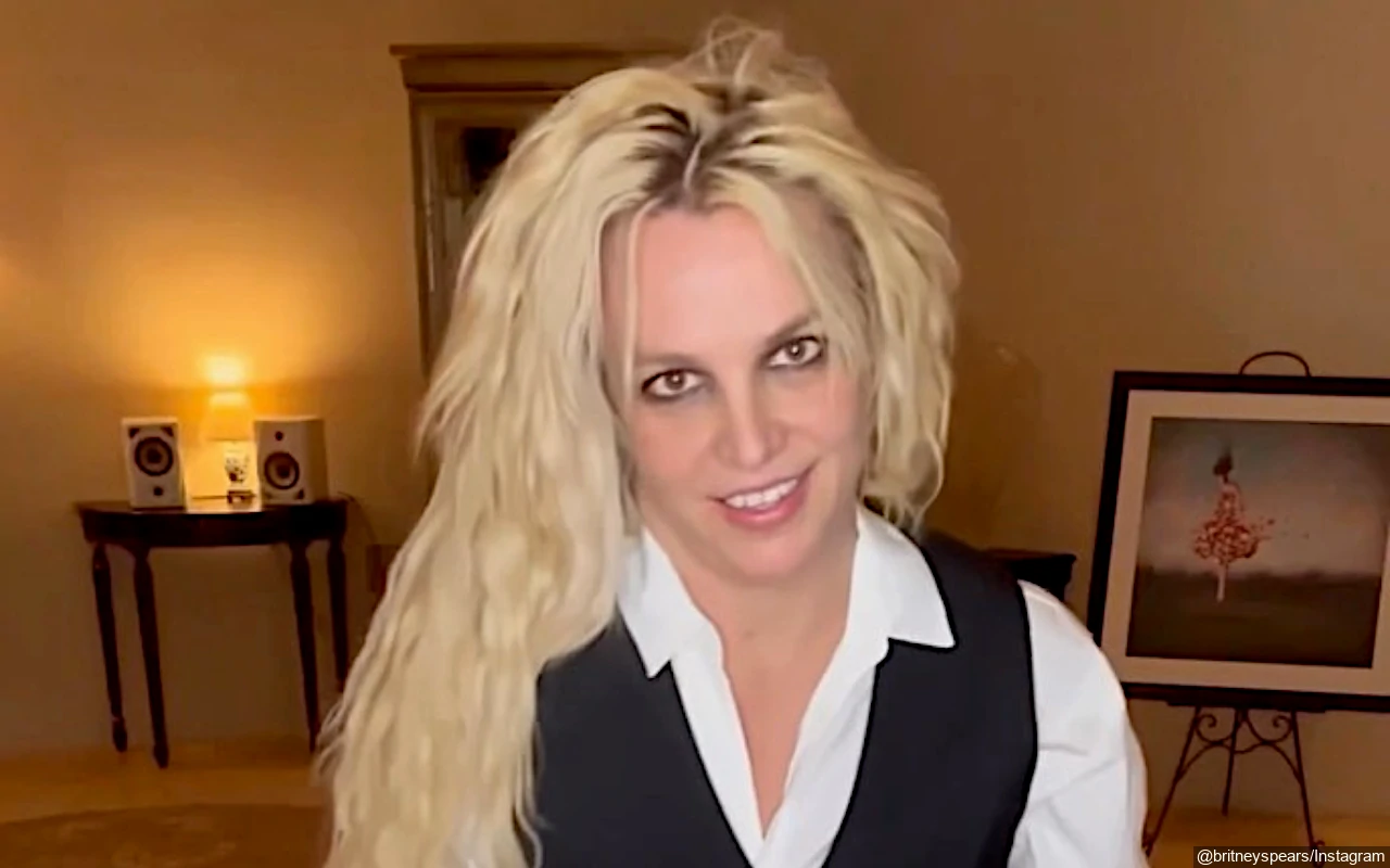 Britney Spears Plays 'All Night' With Her 'Fav Boys' Amid Divorce