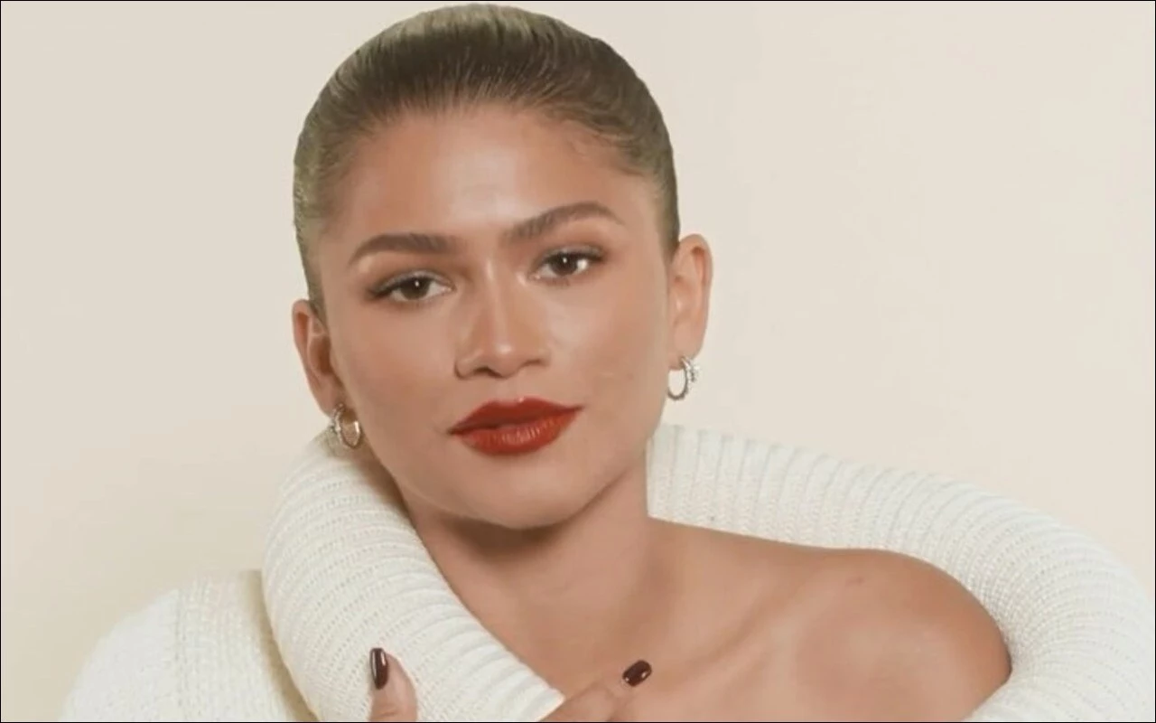 Zendaya Coleman Still Gets Flustered When She's Being Photographed Despite Her Level of Fame