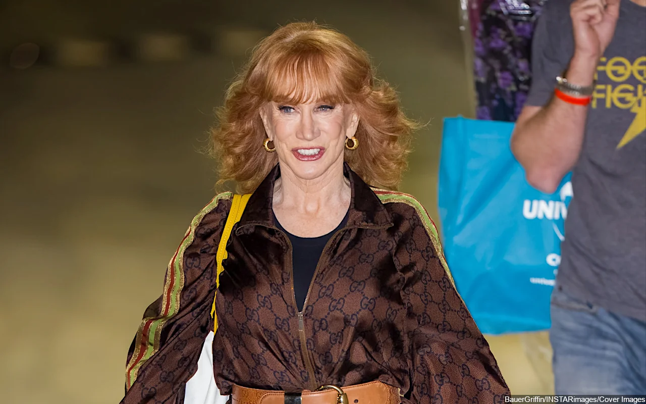 Kathy Griffin Gives Fans a Look at Her 'Swollen' Appearance After Getting Her Lips Tattooed