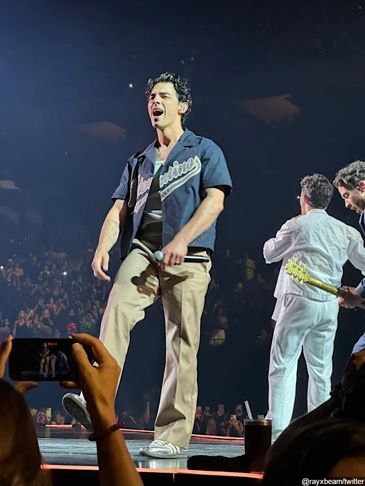 Joe Jonas at JoBros concert in Austin