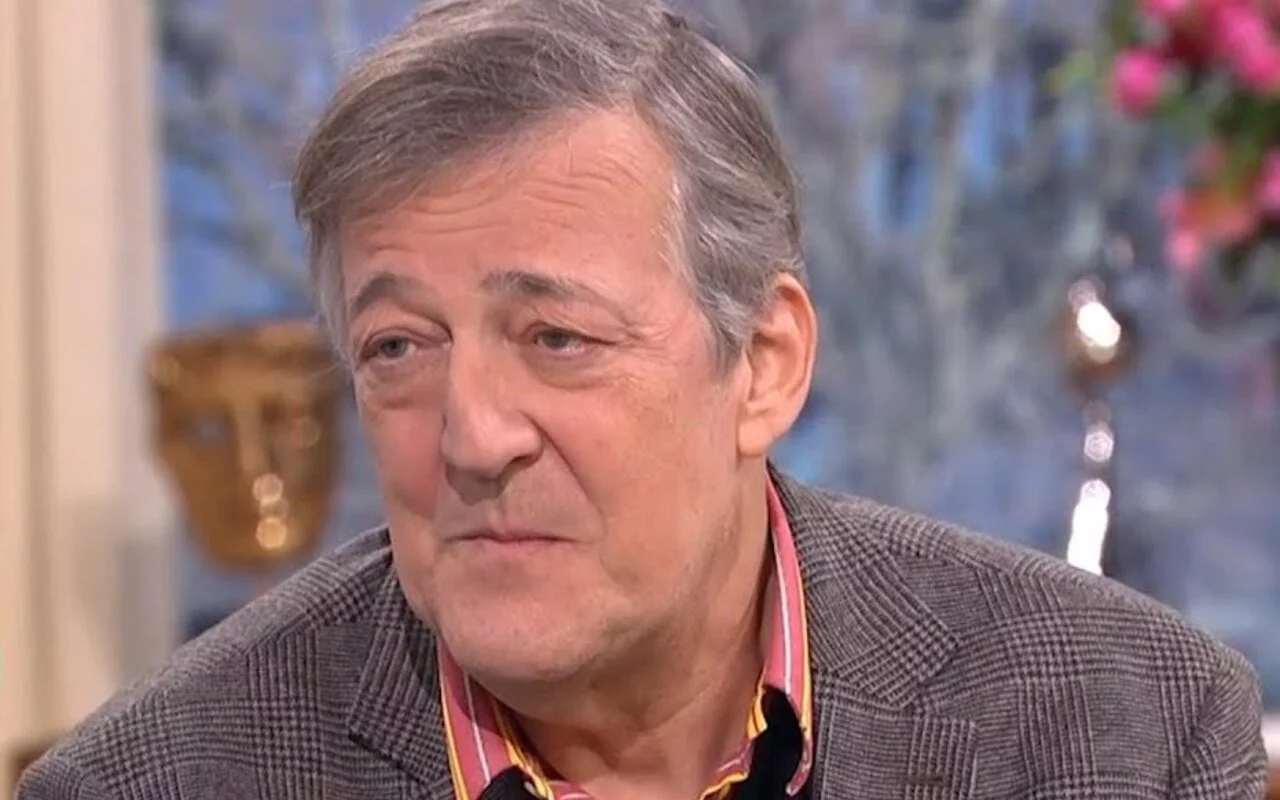 Stephen Fry Evacuated From Hotel Room in Middle of Night While in Ukraine Following Missile Alert