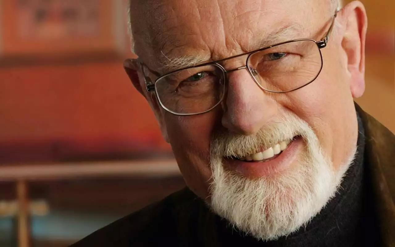 Folk Singer Roger Whittaker Died at 87