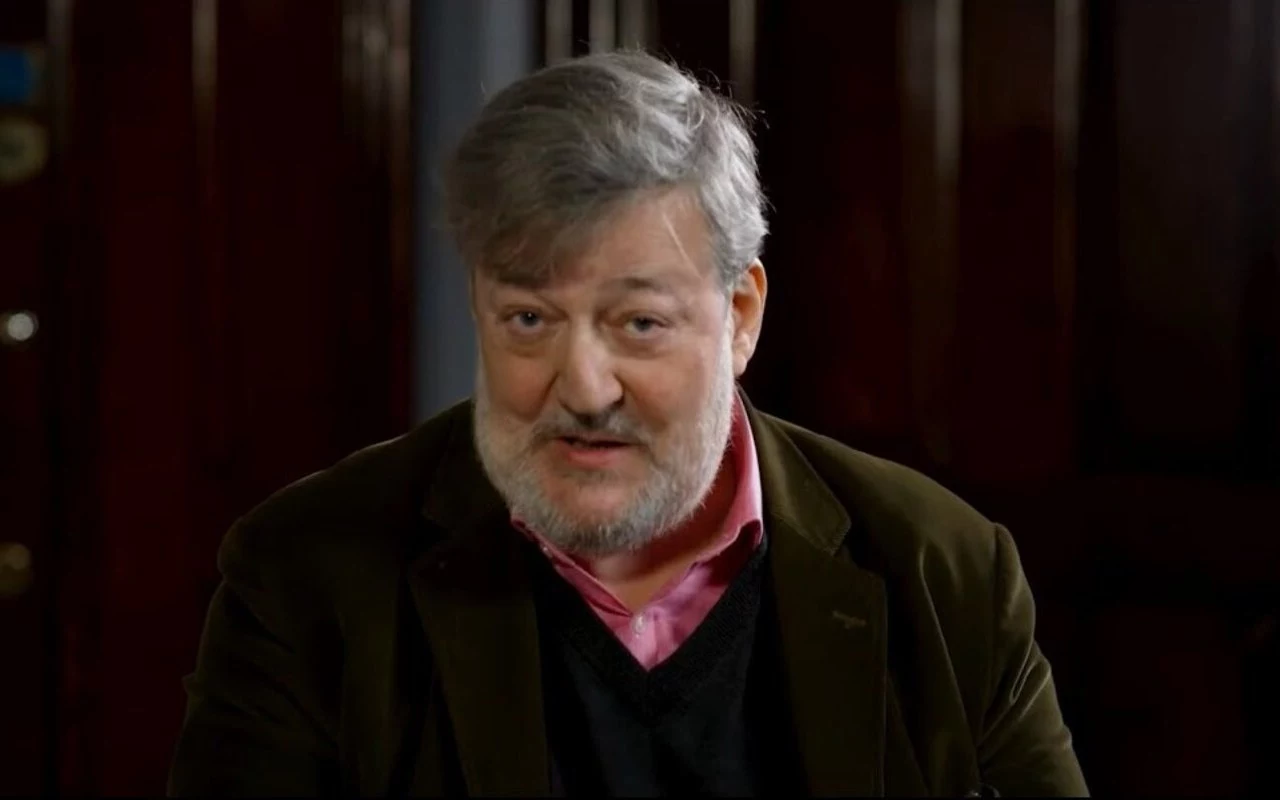 Stephen Fry Rushed to Hospital After Falling From 6ft-High Stage