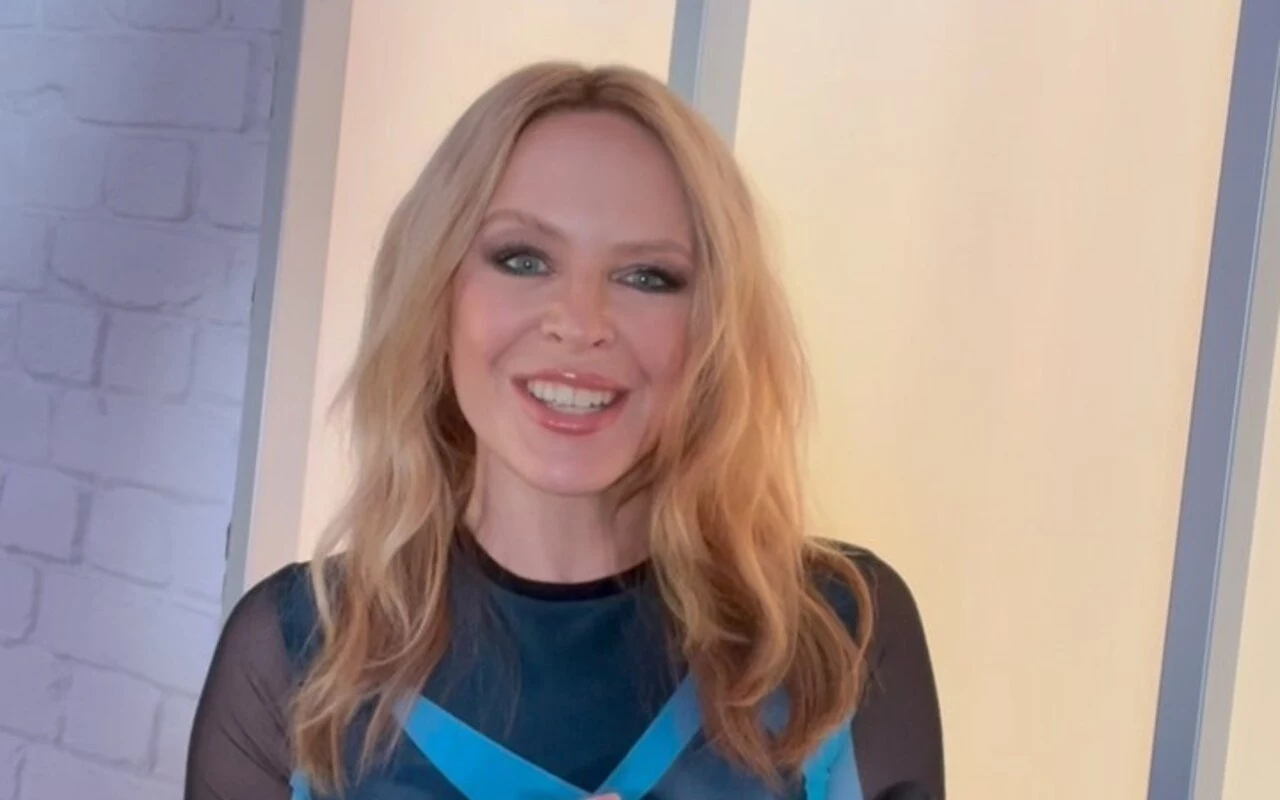Kylie Minogue Gets Candid About Her Failed Attempt to 'Get on the TikTok Train'
