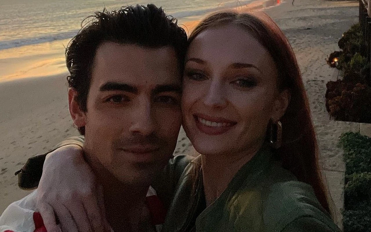 Joe Jonas and Sophie Turner Paid Deposit for New Mansion in U.K. Before He Filed for Divorce