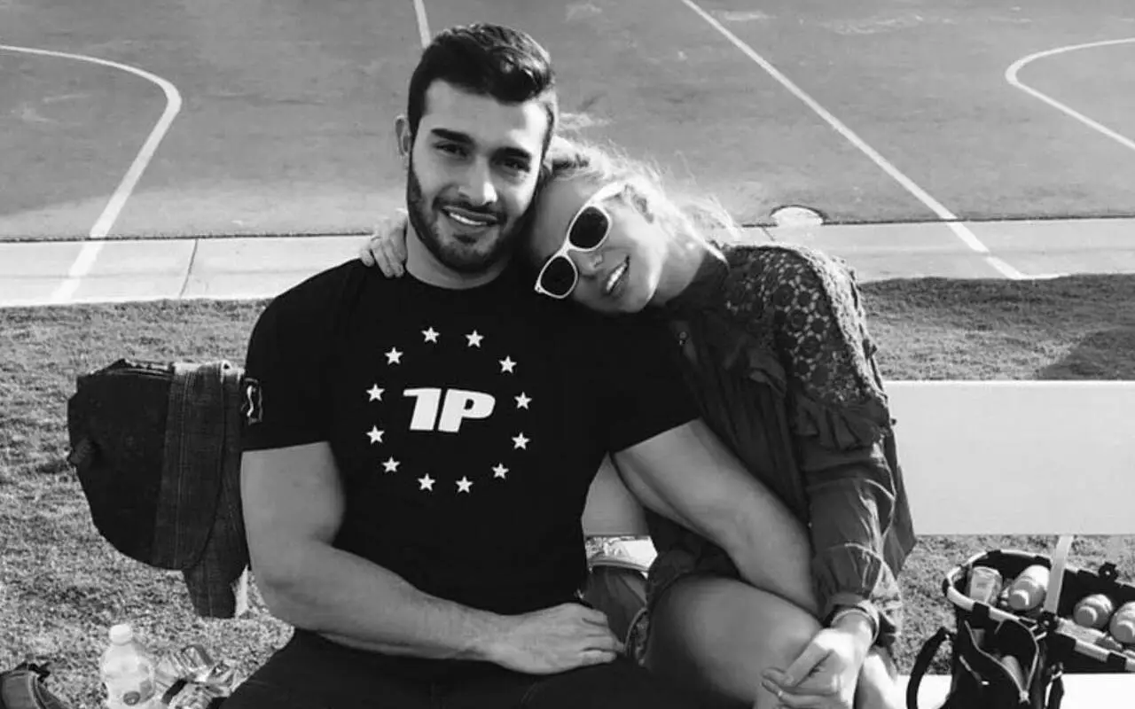 Britney Spears 'Learning to Breathe' Following Sam Asghari Split