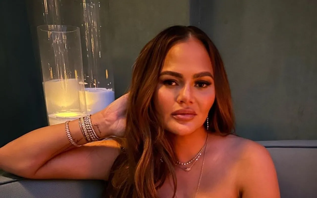Chrissy Teigen Blames Insecurity for Not Writing Her Own Wedding Vows