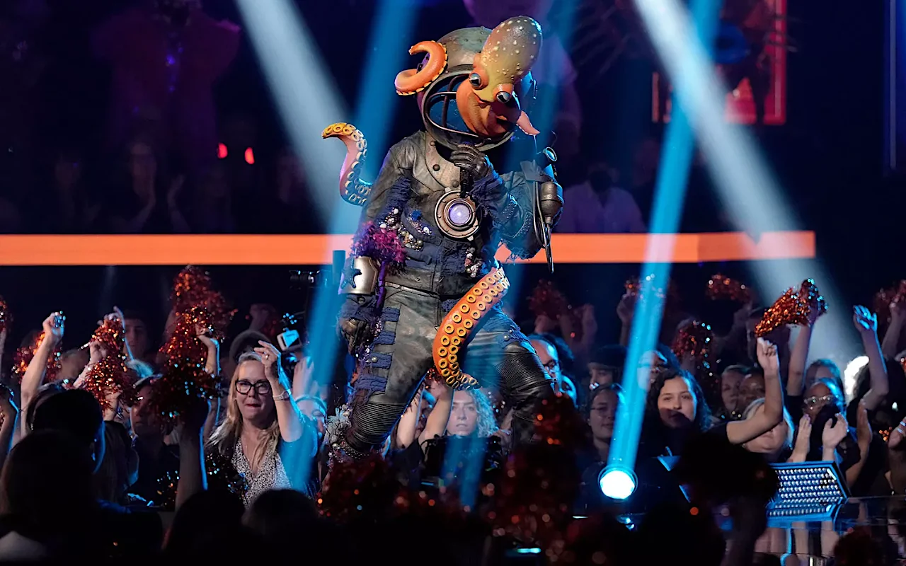 'The Masked Singer' Recap: Diver Unveiled as Reality TV Villain on 'NFL Night'