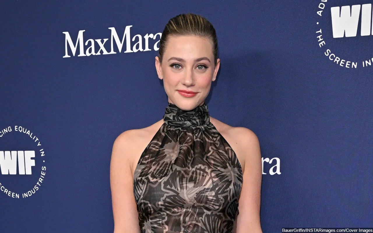 Lili Reinhart Proudly Flaunts Bare Face, Reveals 15-Year Struggle With Acne