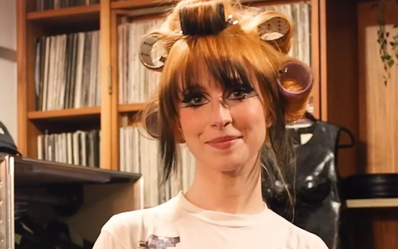 Hayley Williams Blames Headbanging for Serious Damage to Her Spine