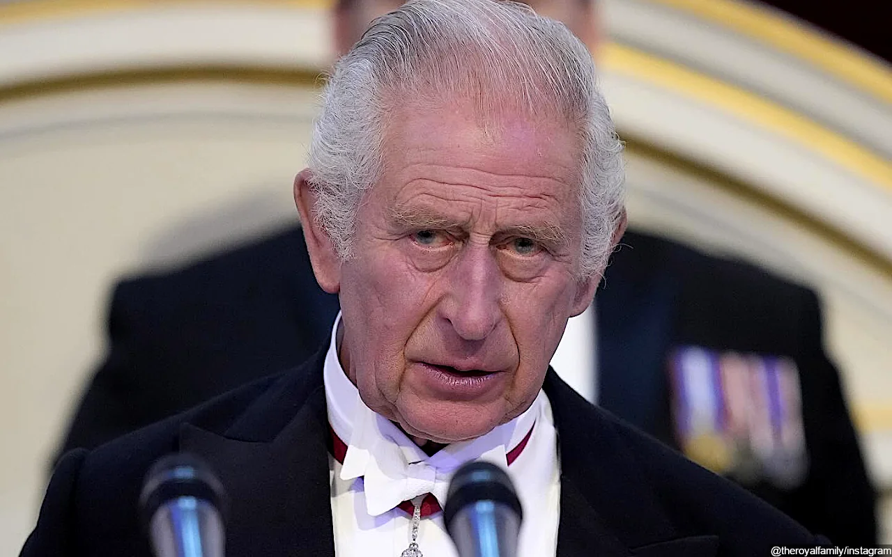King Charles Pokes Fun at His Fountain Pen Gaffe as He Warns People of 'Shouting Society'