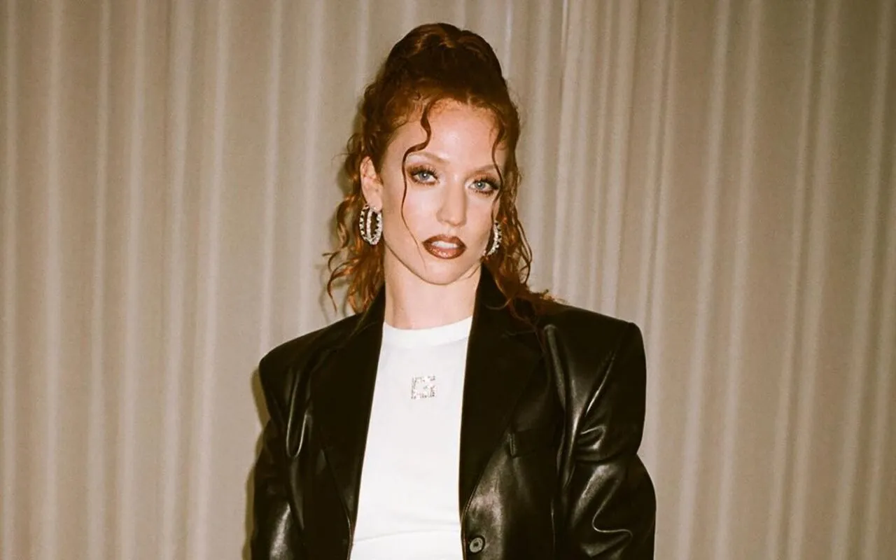 Jess Glynne's 'Sinister' Stalker Arrested and Deported After Visiting Her House